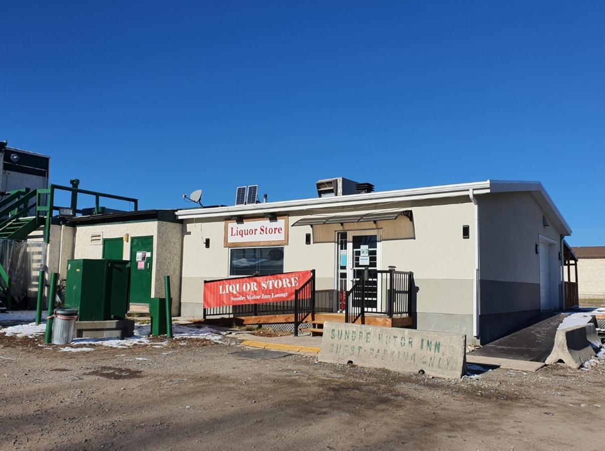 Sundre Motor Inn Zewnętrze zdjęcie