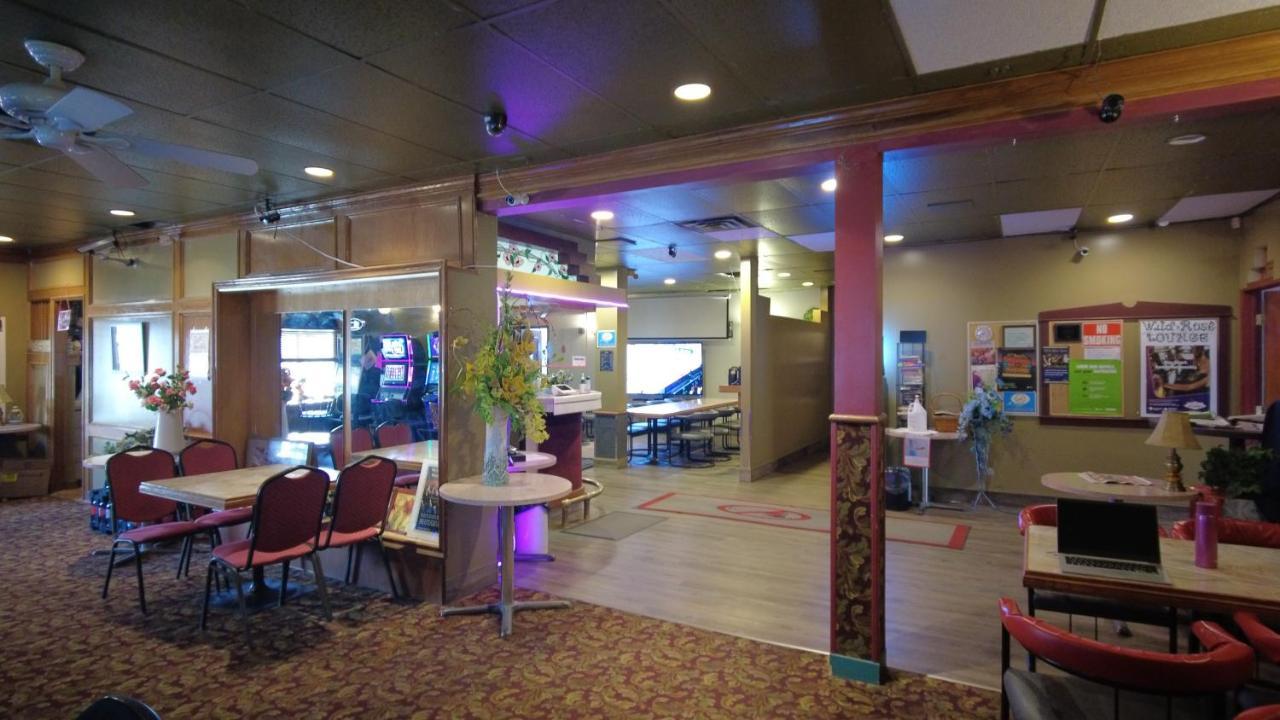 Sundre Motor Inn Zewnętrze zdjęcie