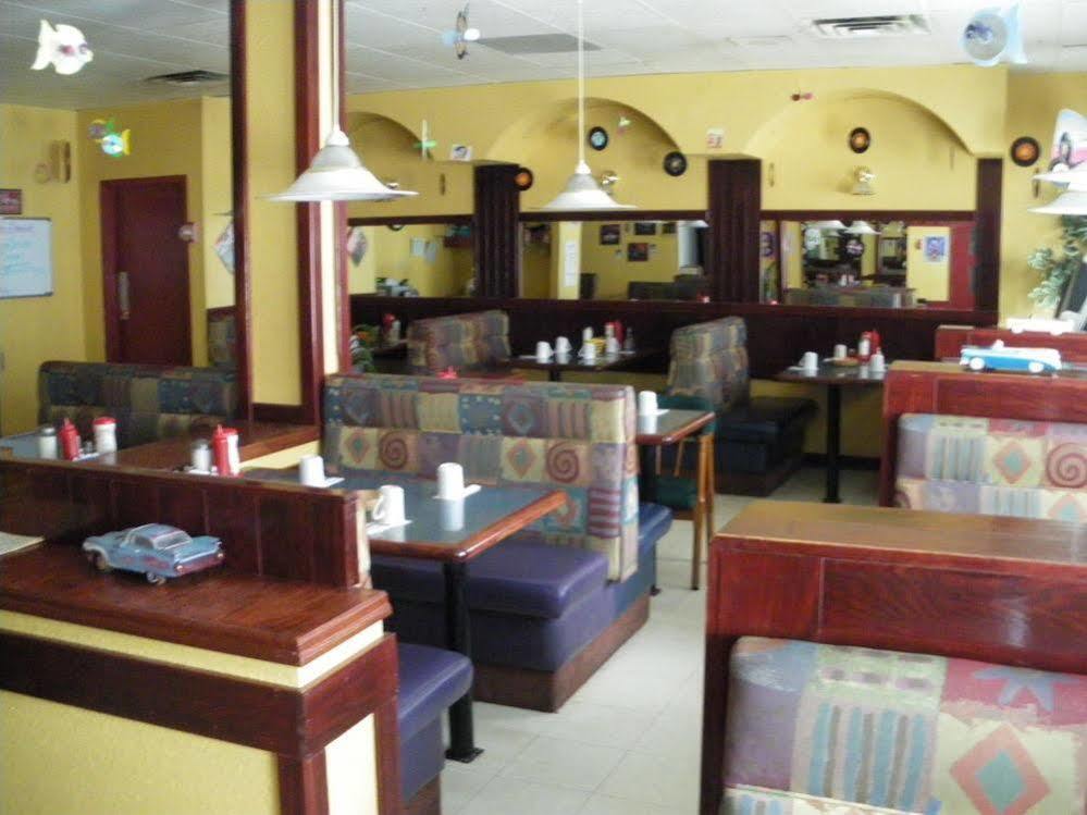 Sundre Motor Inn Zewnętrze zdjęcie