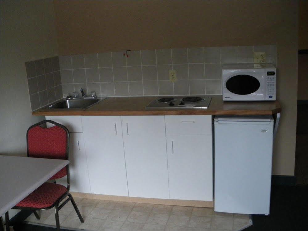 Sundre Motor Inn Zewnętrze zdjęcie